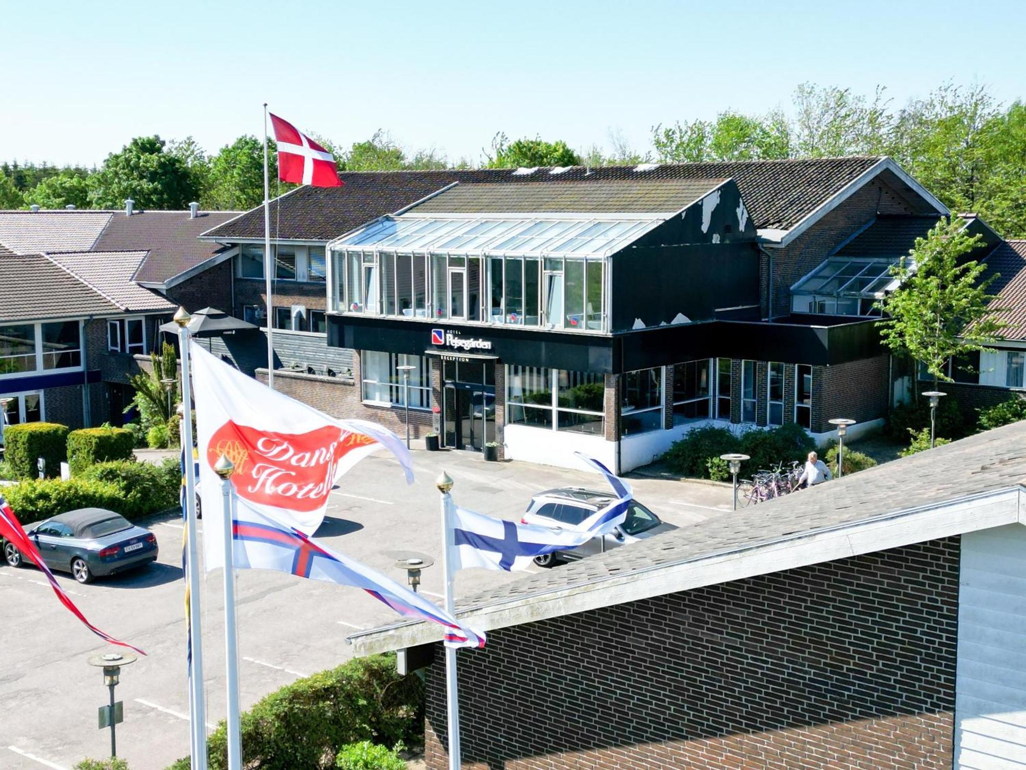 Hotel Pejsegaarden Brædstrup Exterior foto